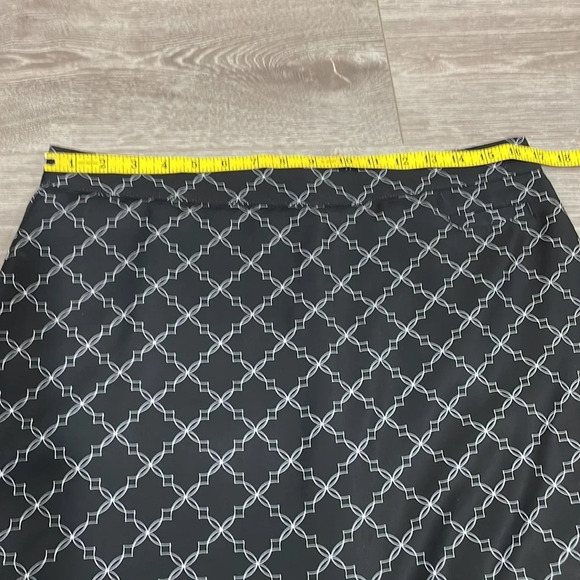Aspire Dri-Logic Black & White Caviar Print Golf Skort 10 - Picture 8 of 11